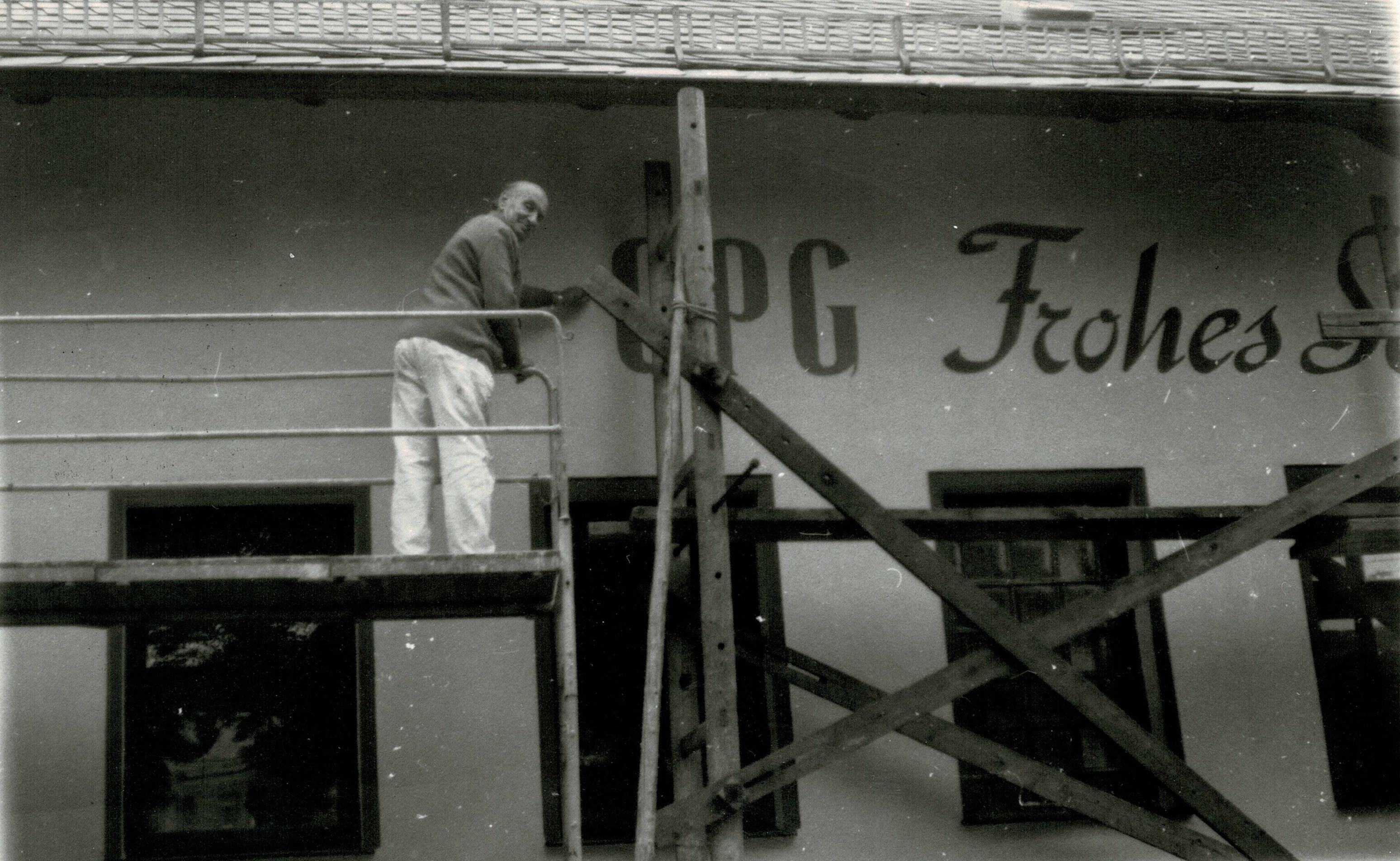 Helmut Rothe Fassade mit Schriftzug gemalt 1986/87